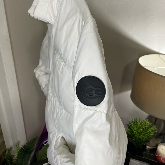 UGG white puffer jacket, size small. - Picture 5 of 7